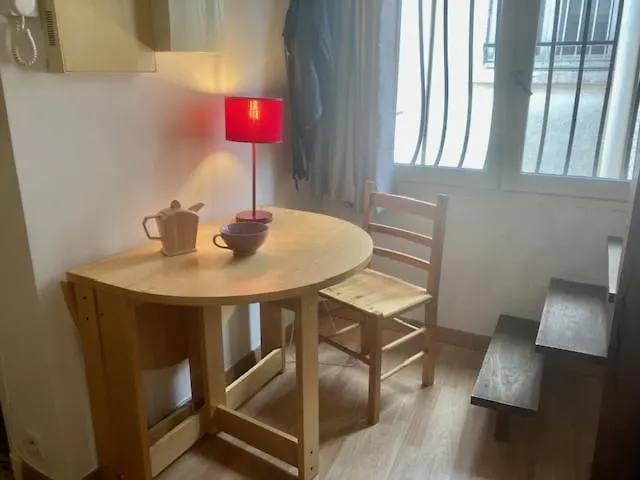 شقة Duplex Calme Au Coeur Du Marais